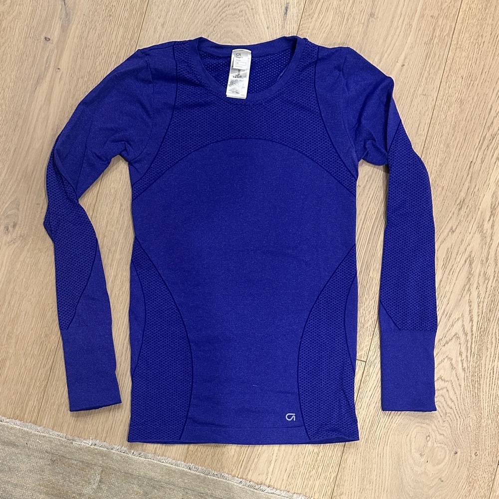 GAP Long-Sleeve Athletic Top - Royal Blue